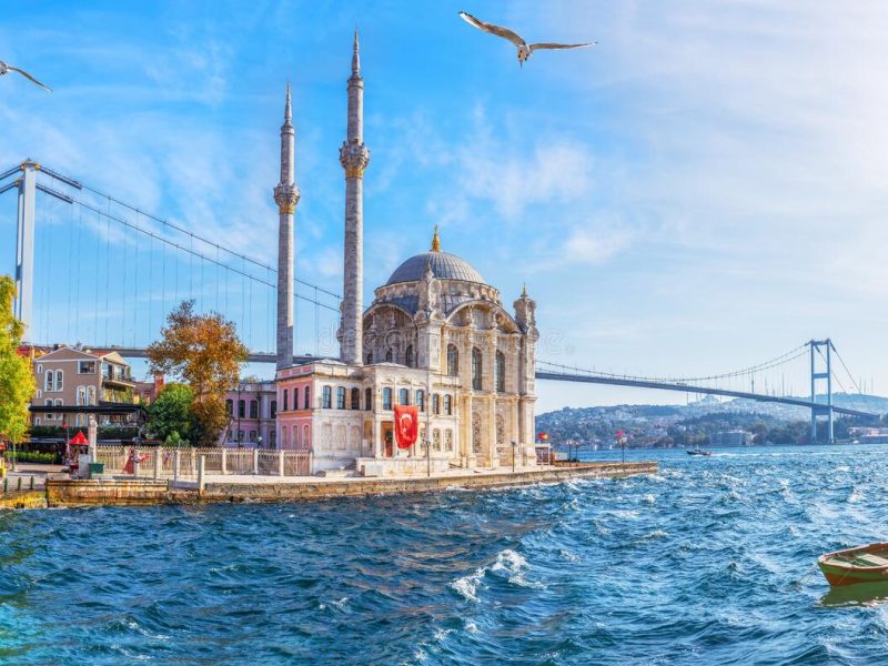  του τζαμιού Ortakoy όμορφη θέα στη θάλασσα κωνσταντινούπολη 163986825 800x600